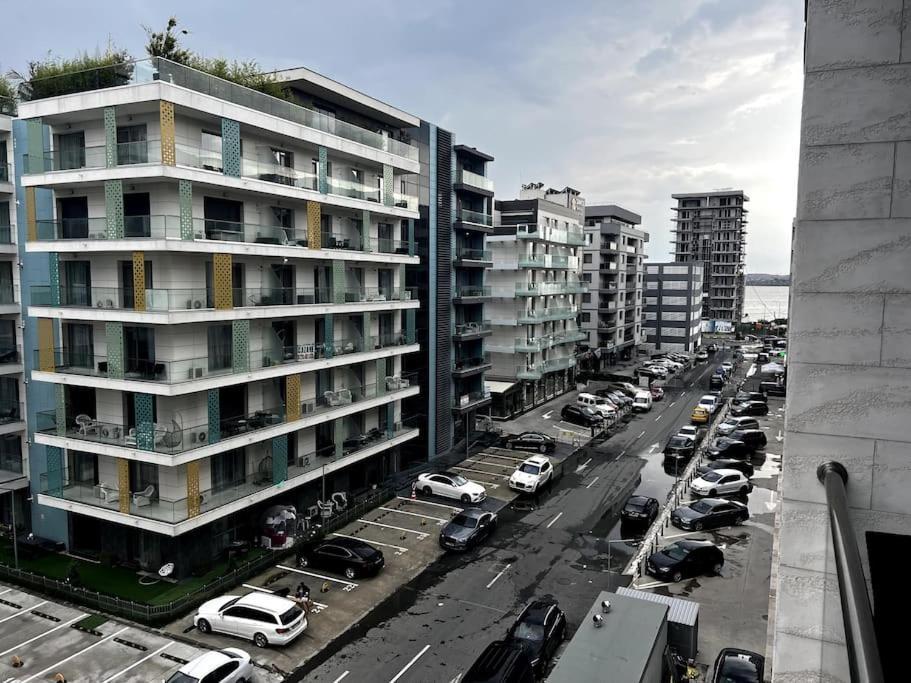 Romeo'S Beachfront Apartment By Loft, Hotel Opera And White Tower Mamaia Exterior foto